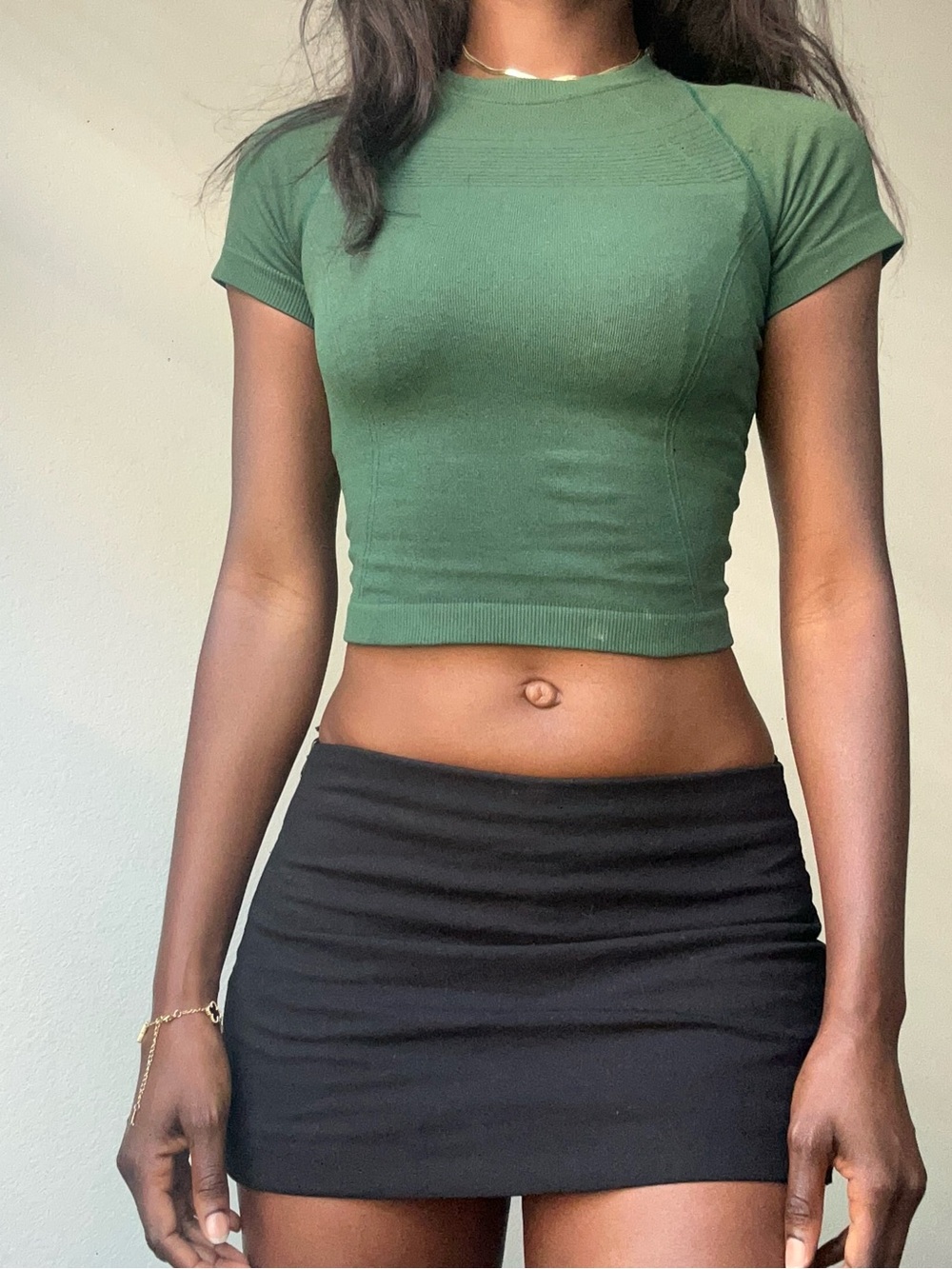 Seamless Olive Green Short-Sleeve Crop Top - Women